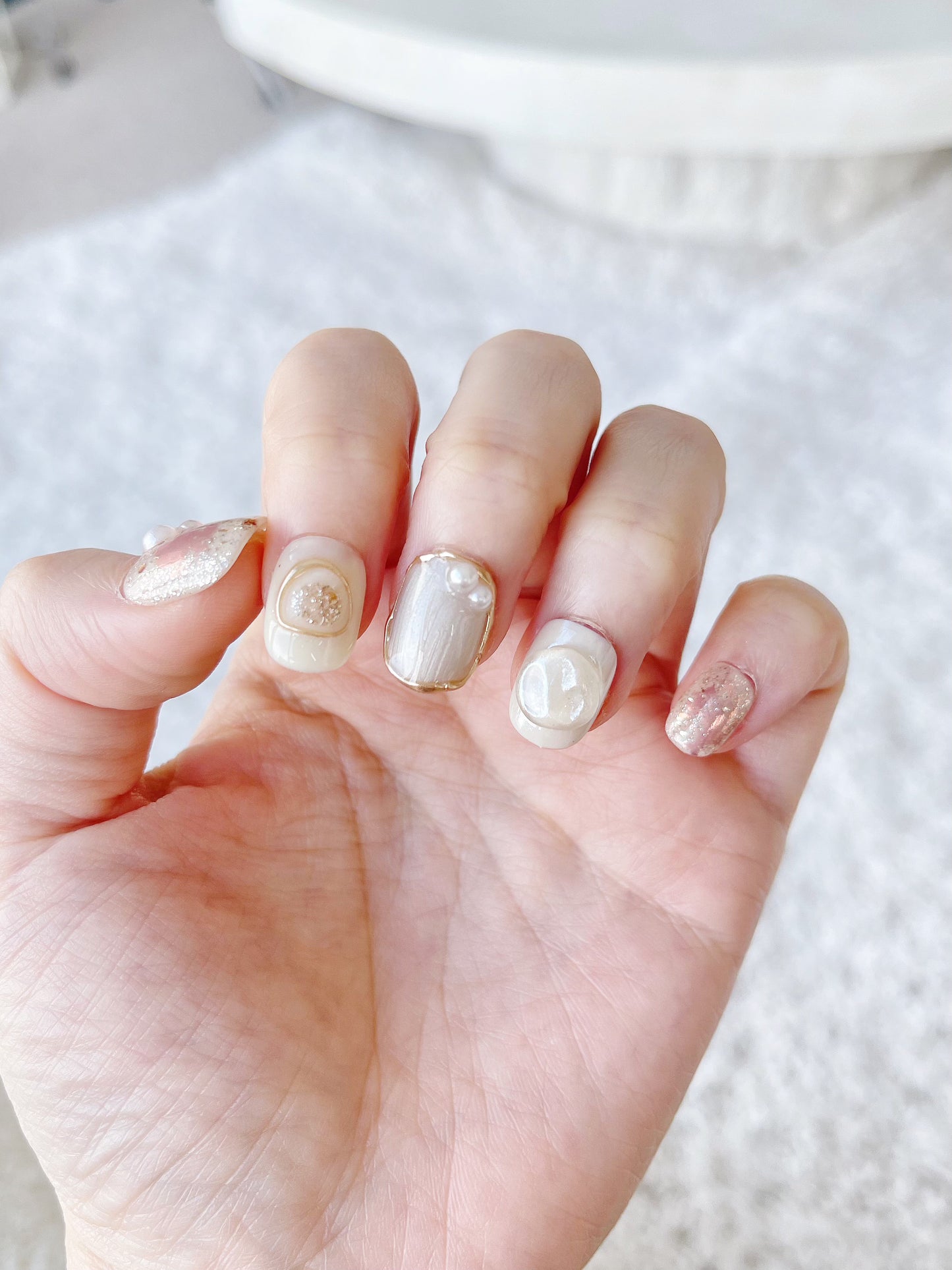' Shells ' Customized Press On Nails