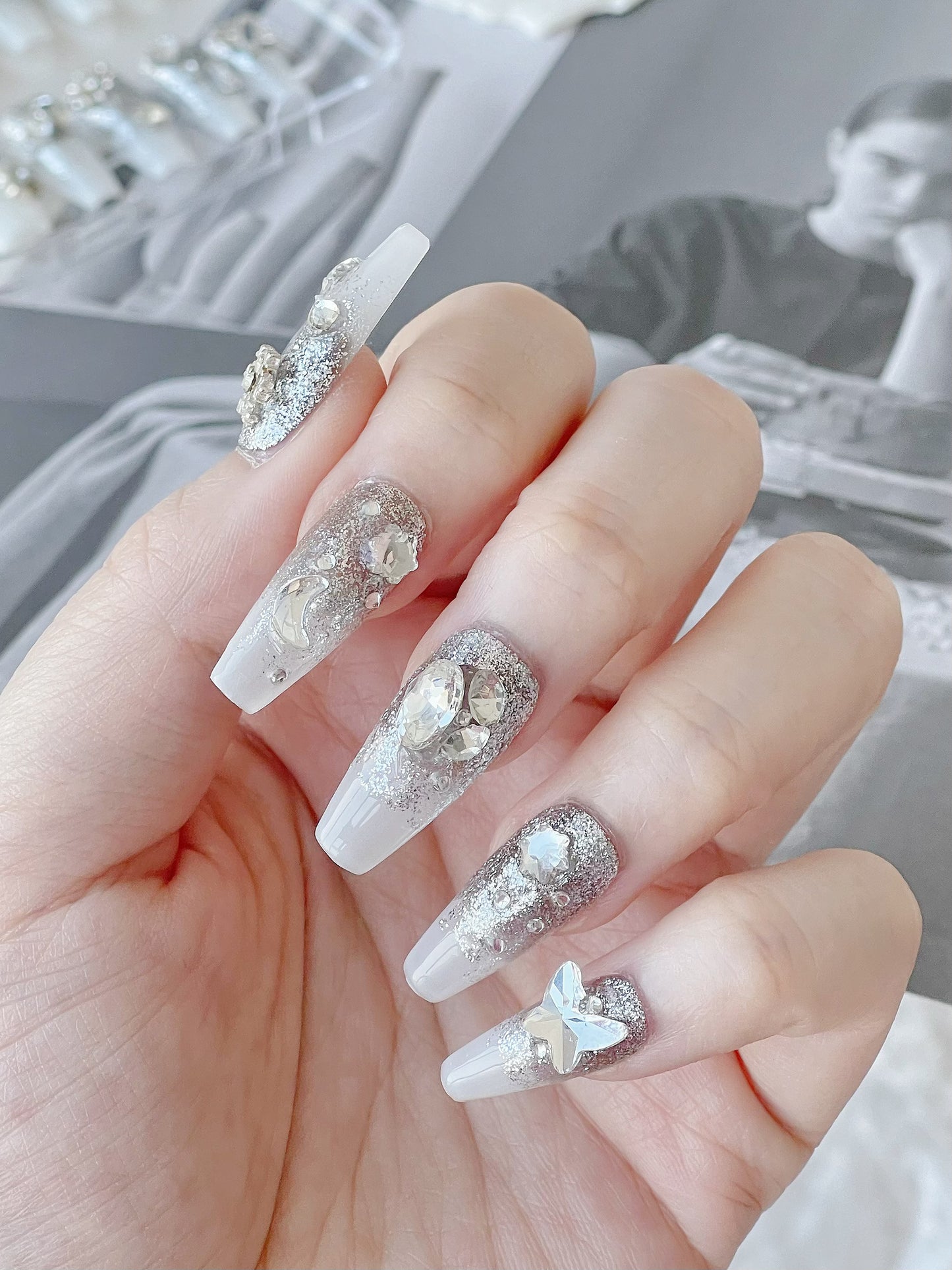 Elsa Press On Nails