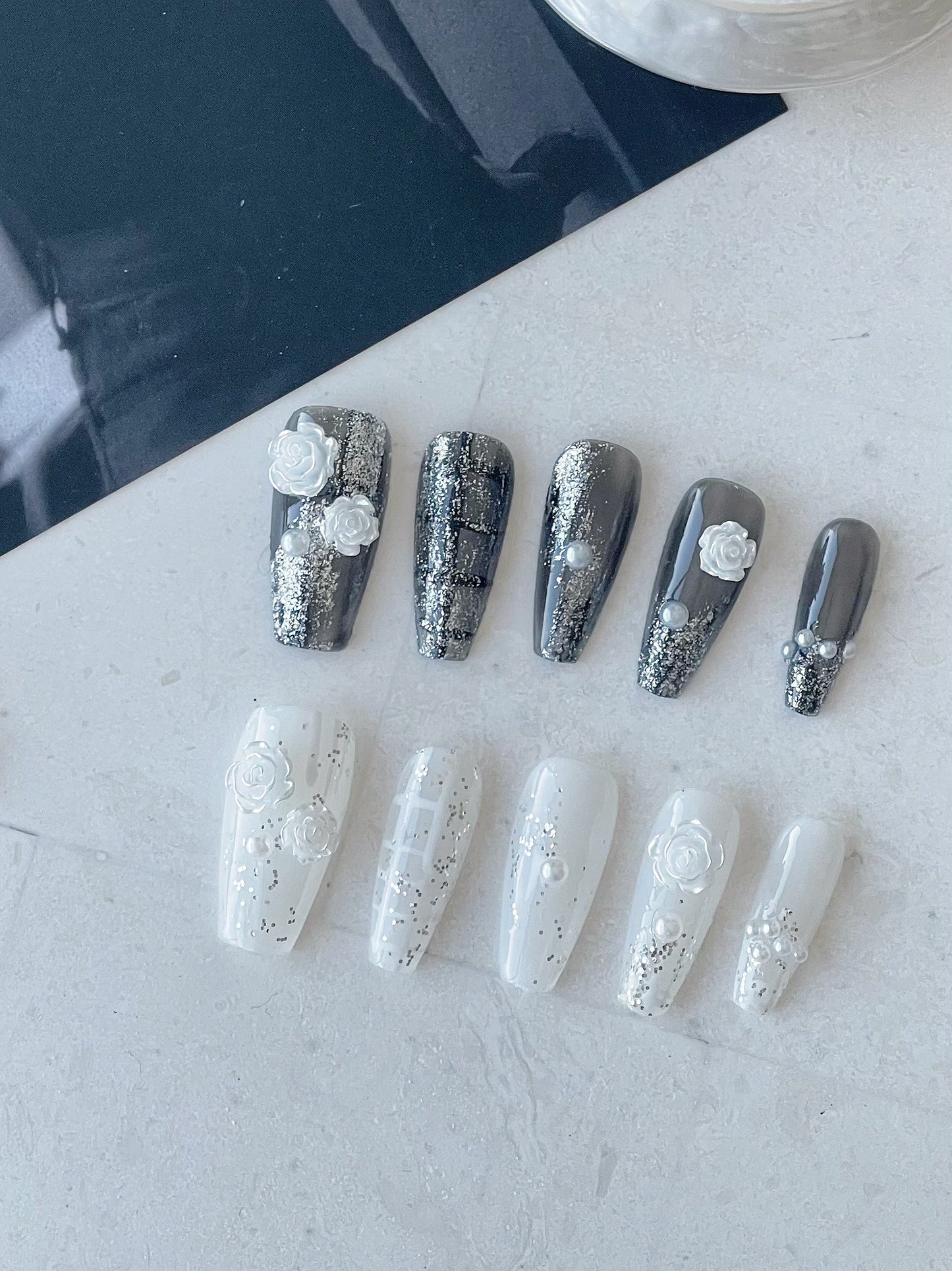 Roses Press On Nails