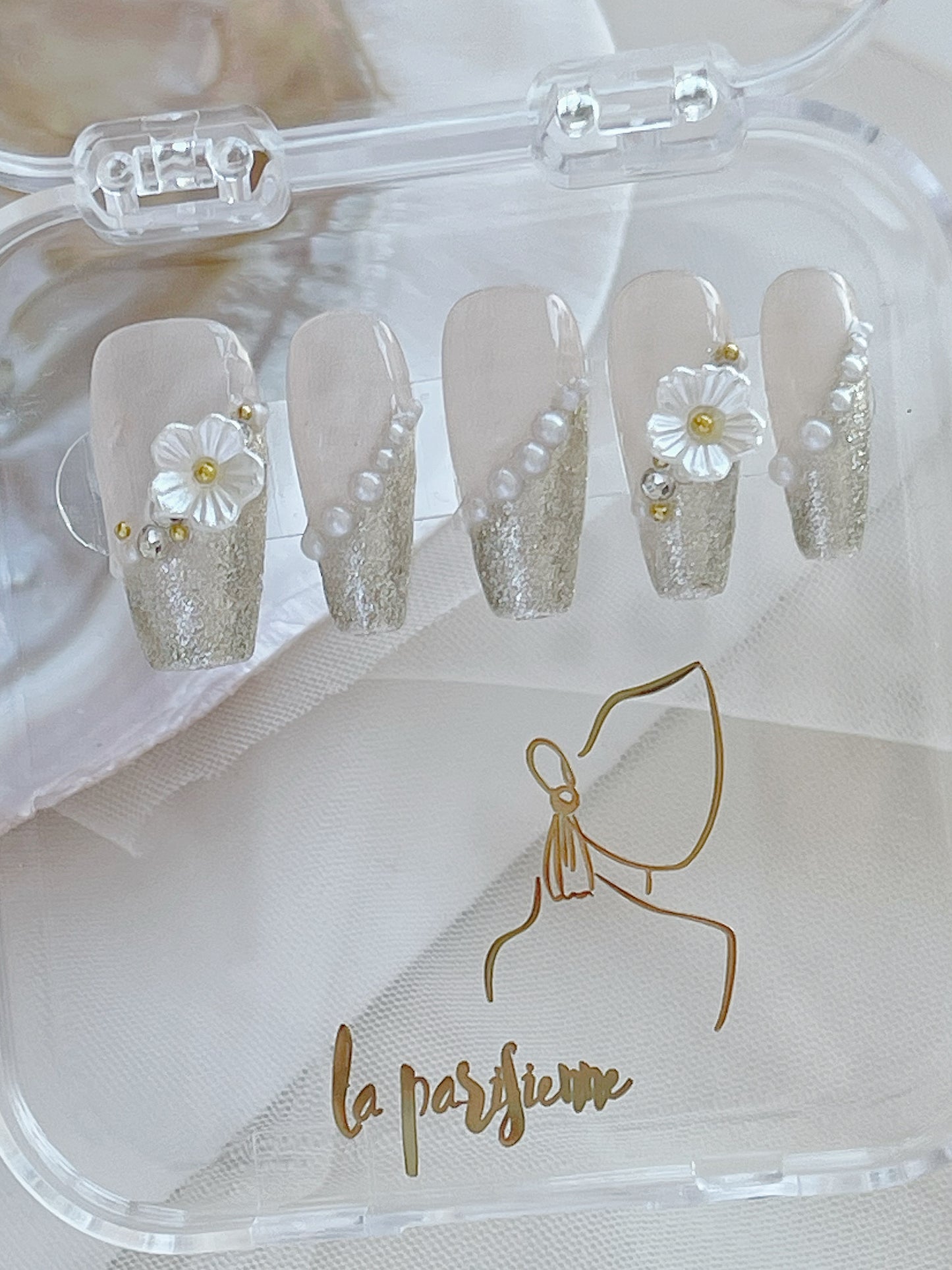 Little Daisy Press On Nails
