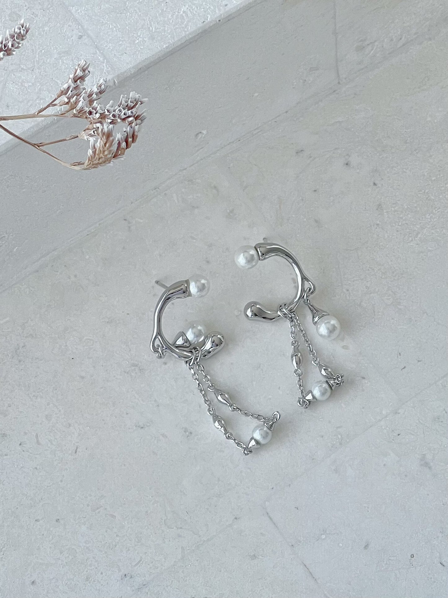 Nephthys Silver Libra Freshwater Earrings