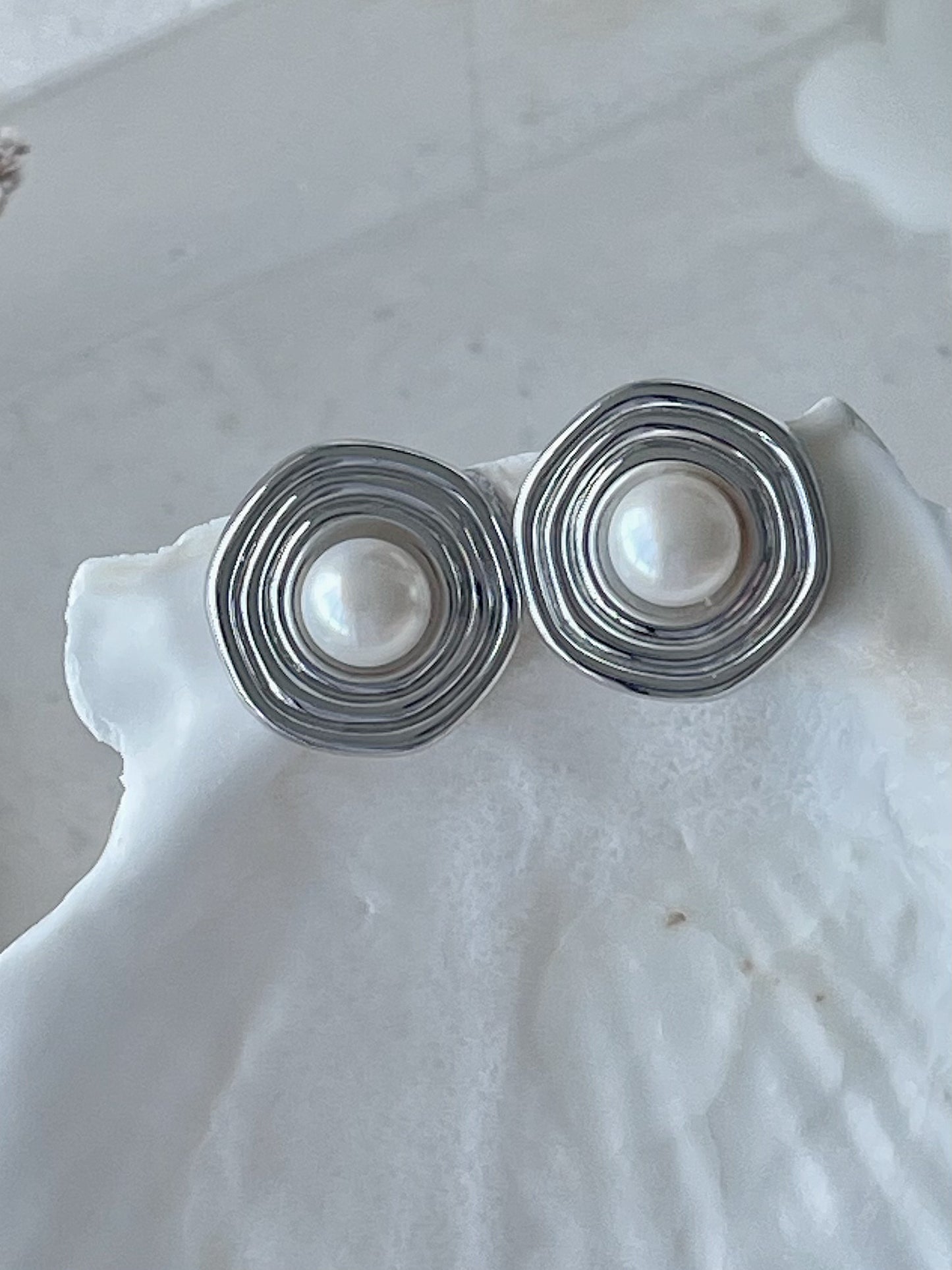 Bastet Freshwater Stud Earrings