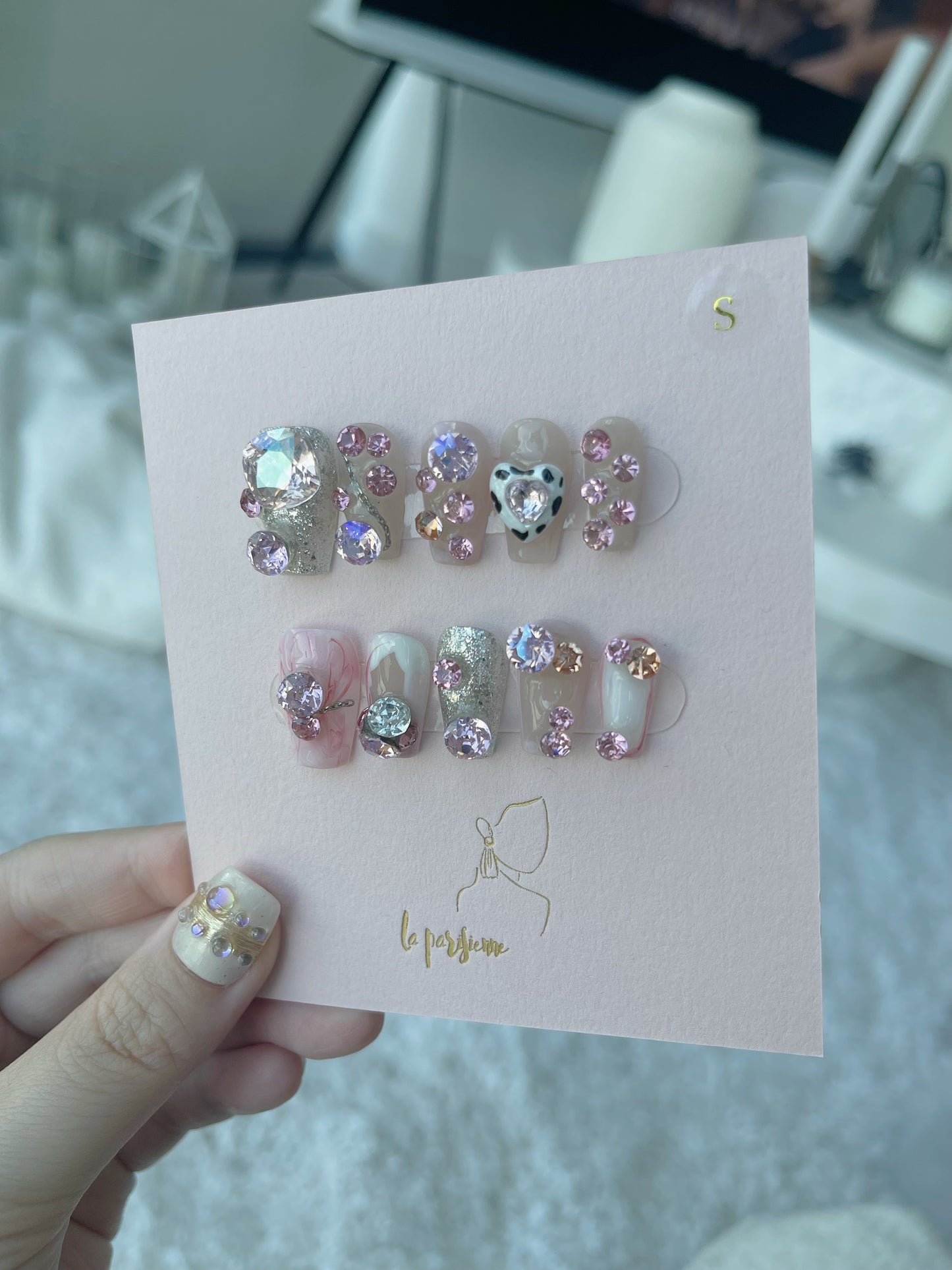 Sparkling Allure Press On Nails