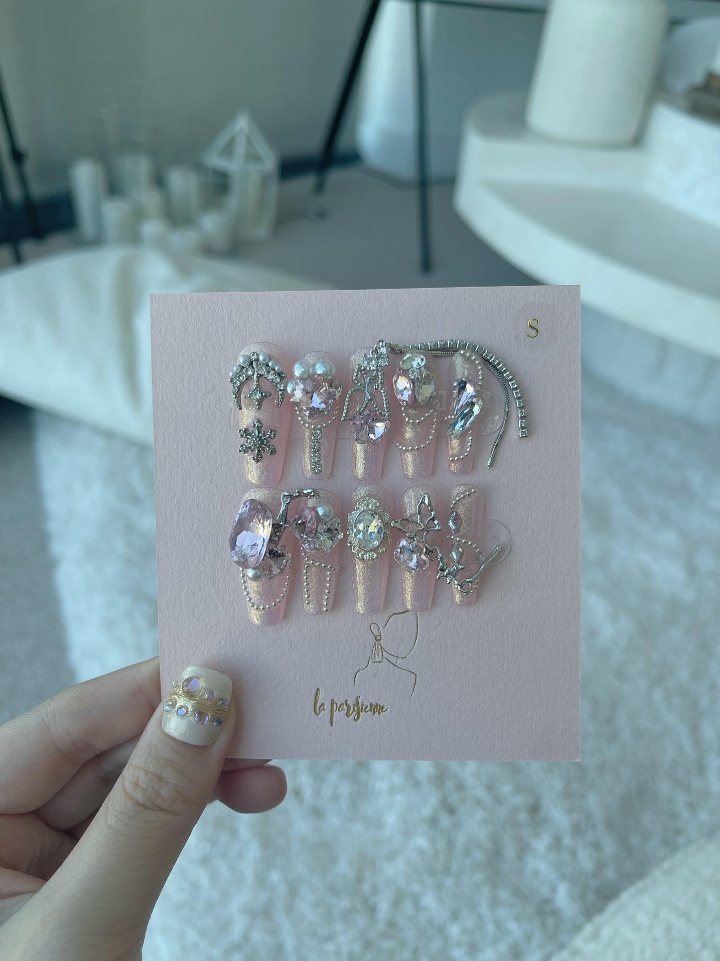 Twinkling Radiance Press On Nails