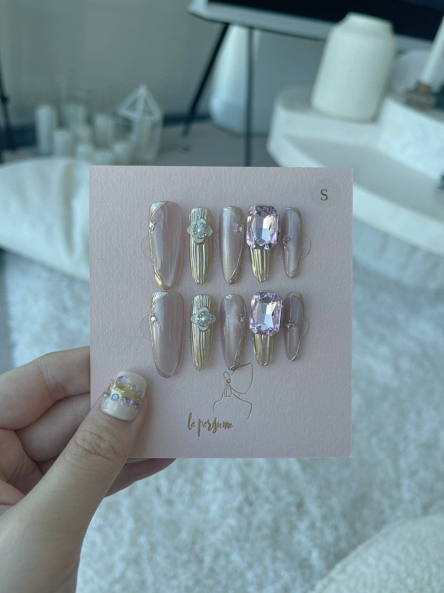 Dazzling Charm Press On Nails