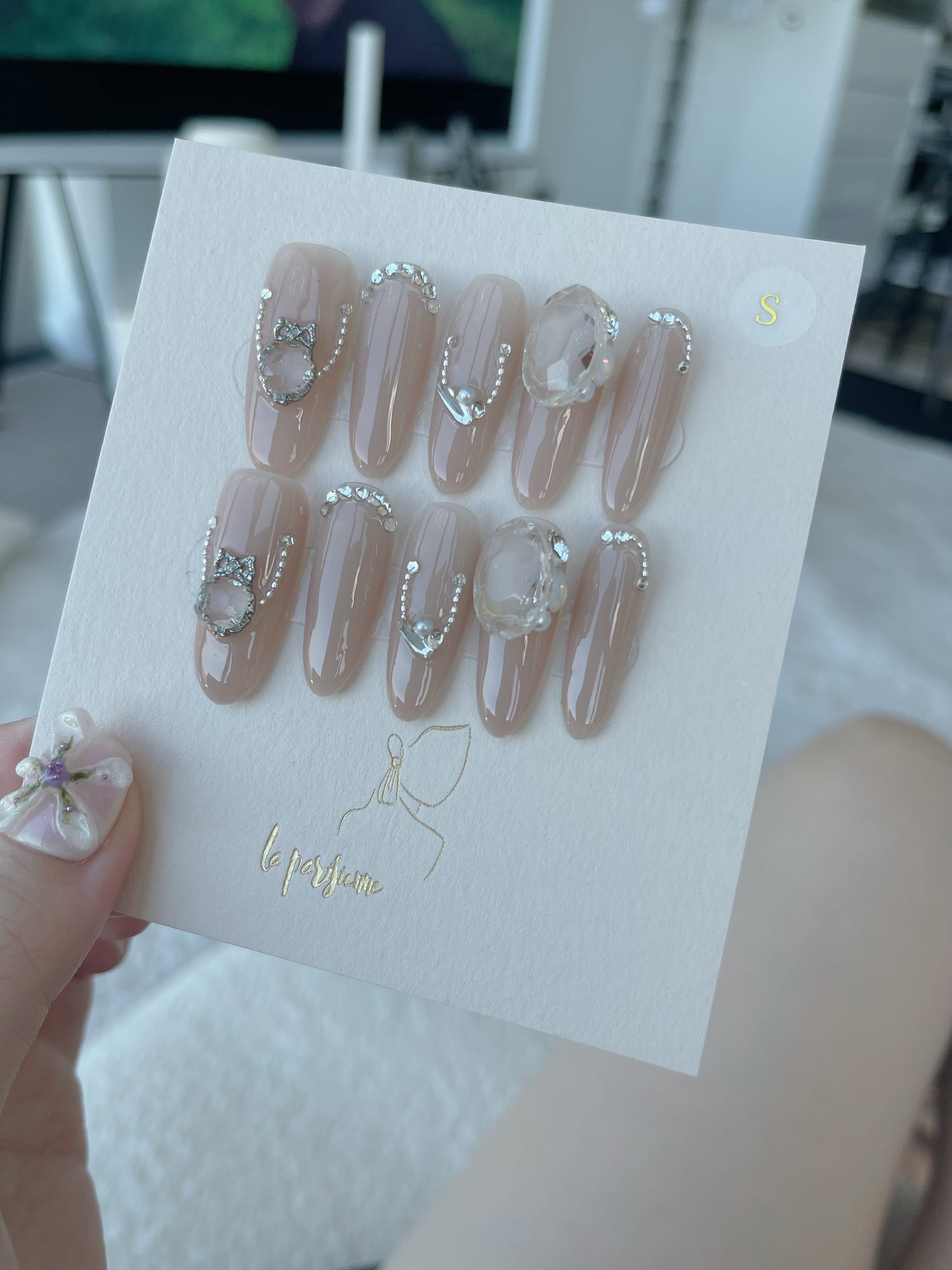 Ice Crane Melody Press On Nails