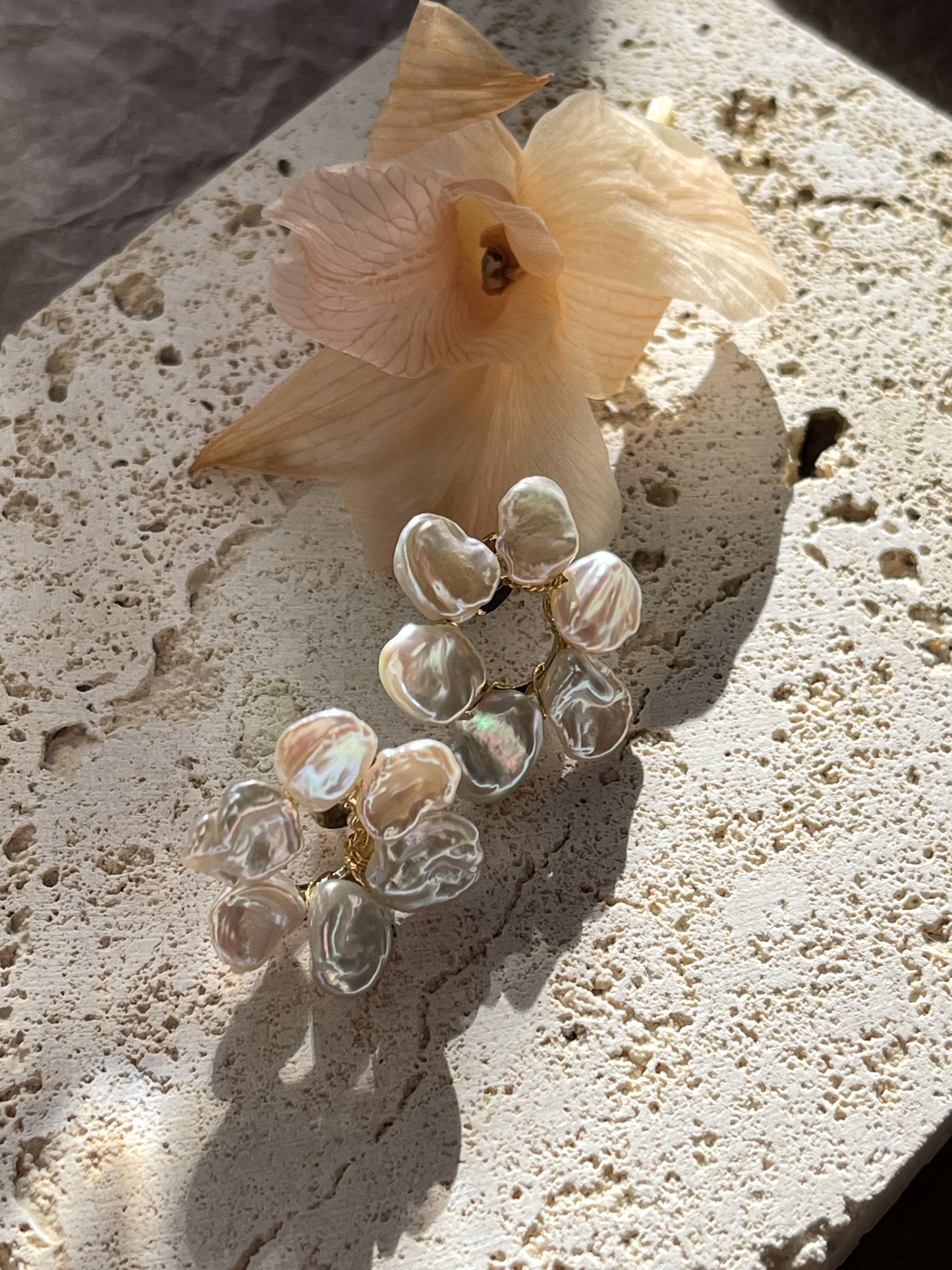Hayley Pearl Earrings