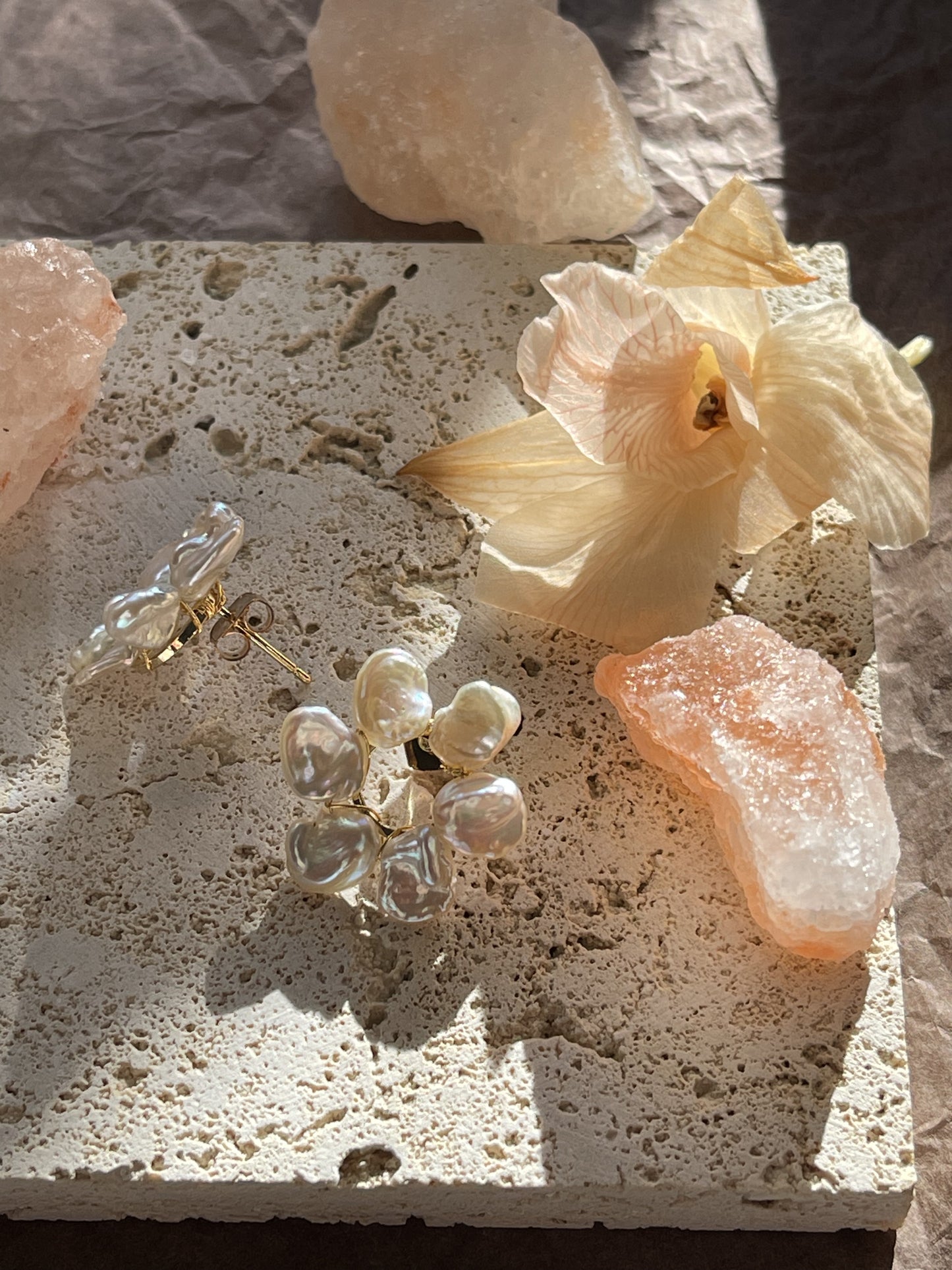 Hayley Pearl Earrings