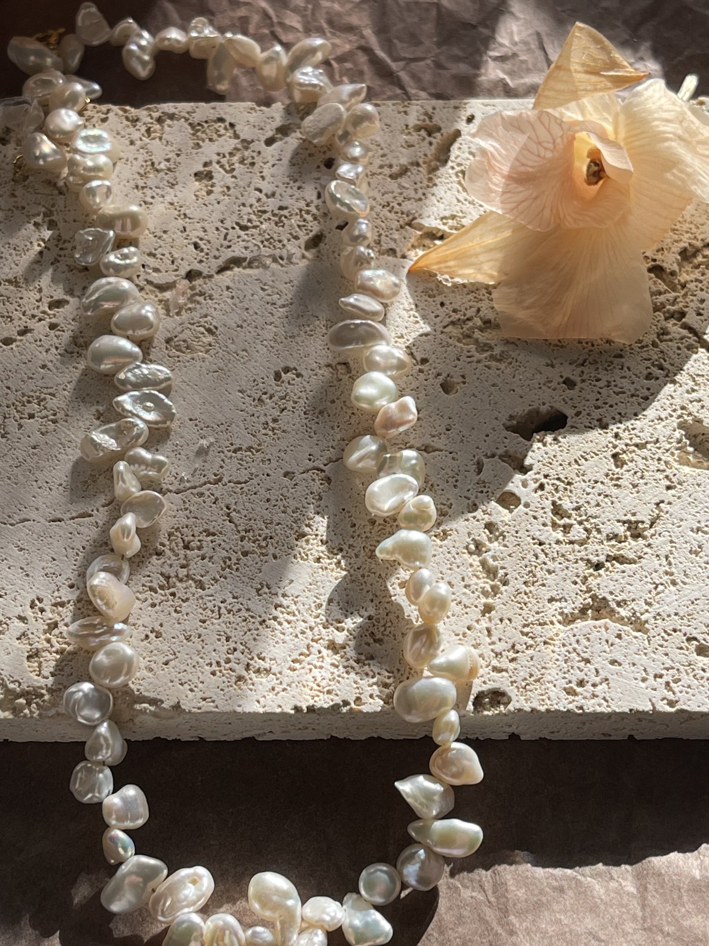 Leslie Pearls Necklace