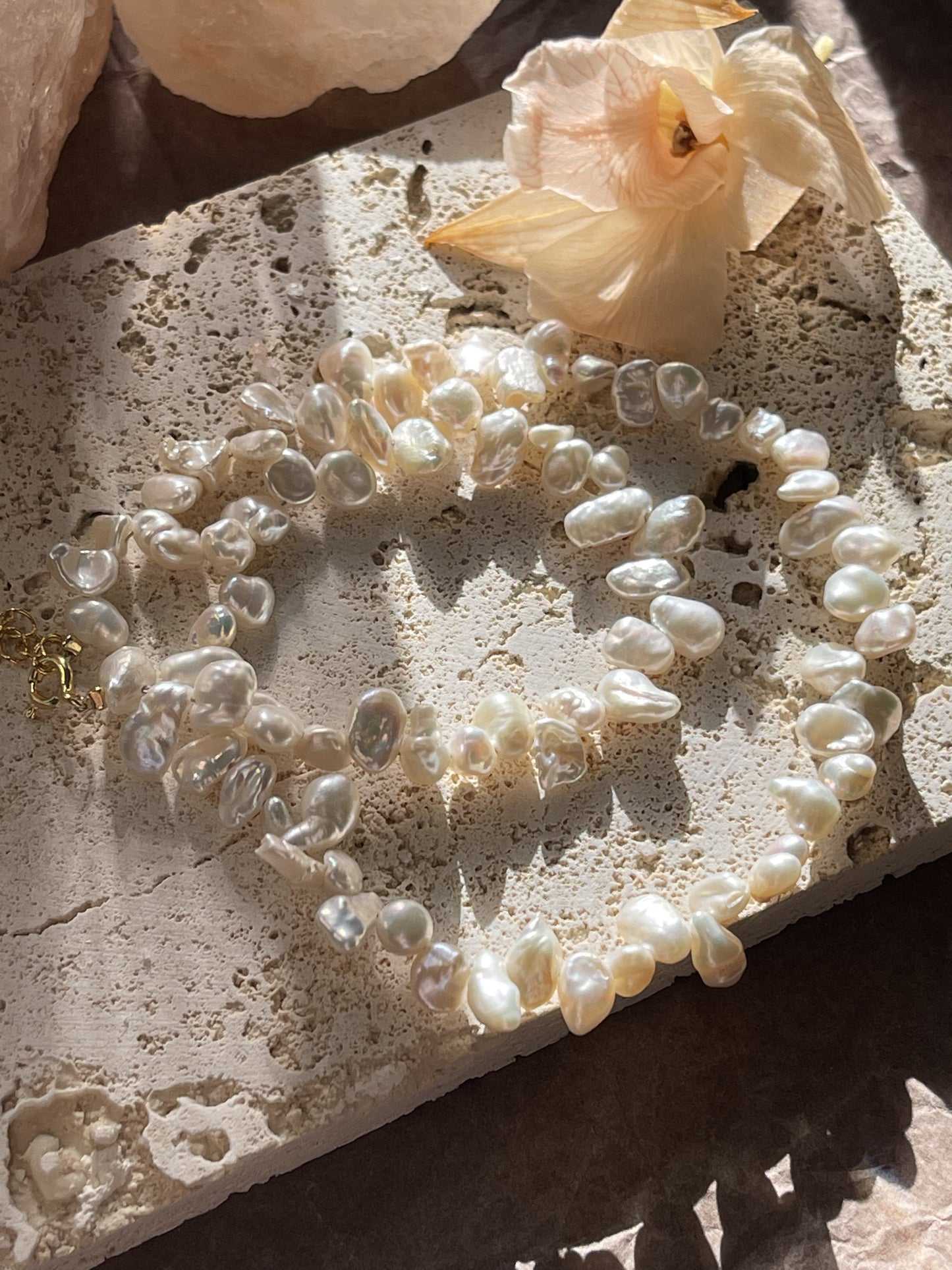 Leslie Pearls Necklace