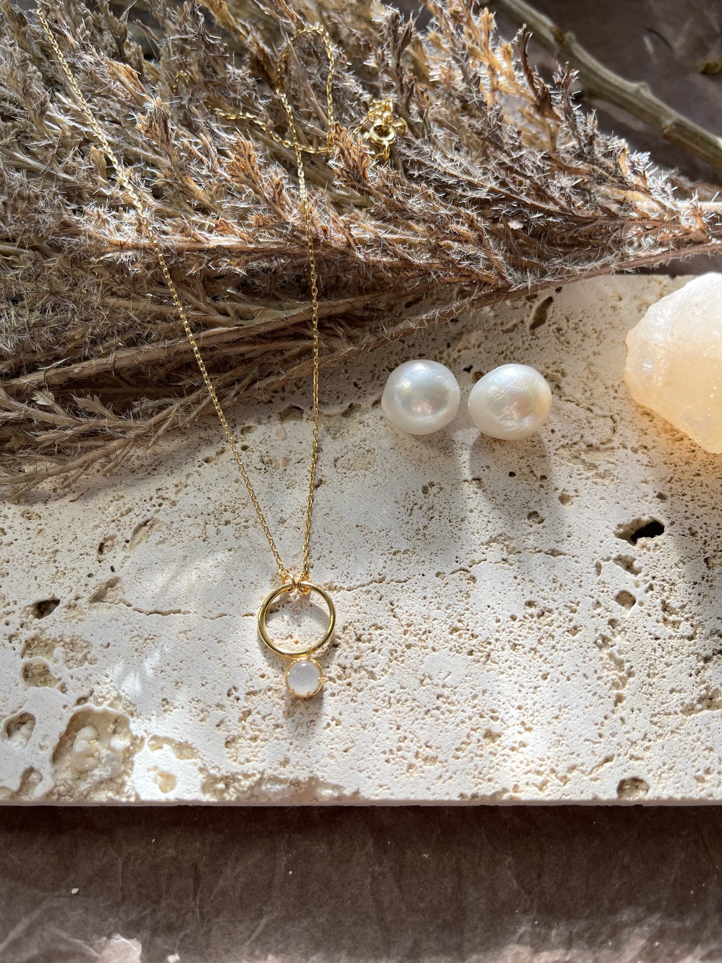 Laurel Pearl Earrings