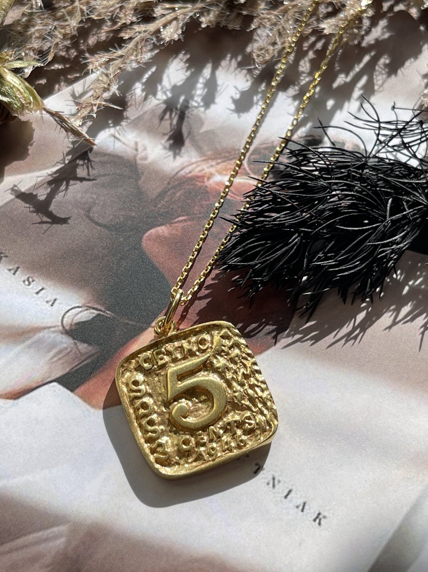 Halle Retro Necklace