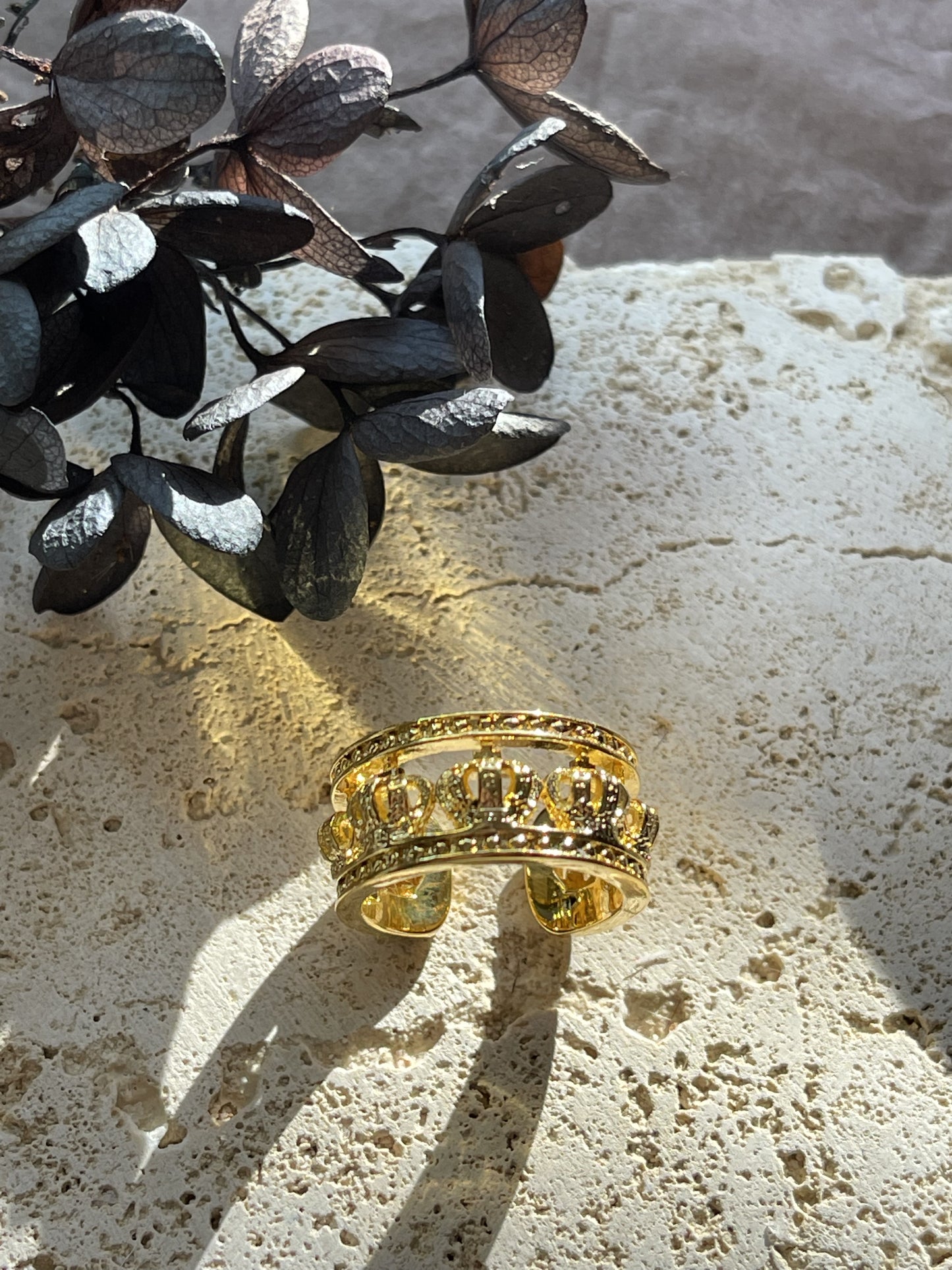 Khloe Crown Ring