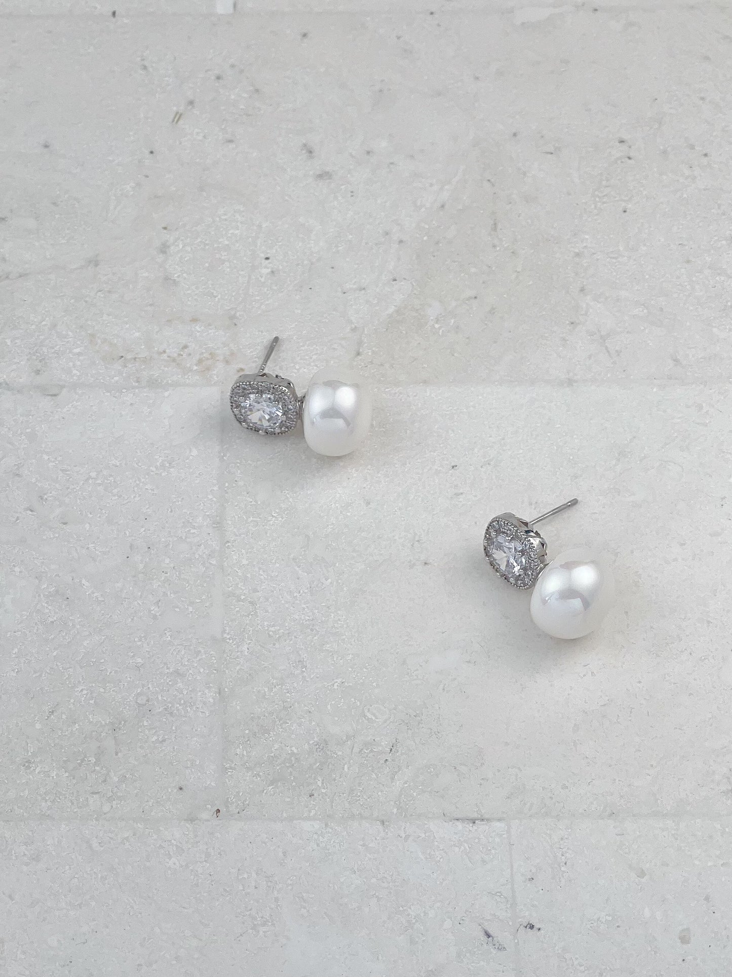 Silver Plated Cubic Zirconia Pearls Stud Earrings