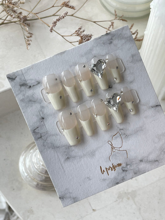 Snow White Press On Nails