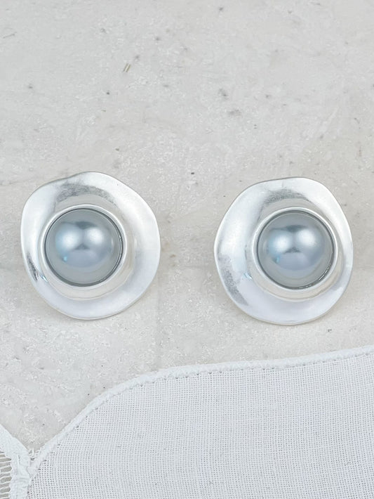 Frosted Silver Platinum Gray Pearl Stud Earrings