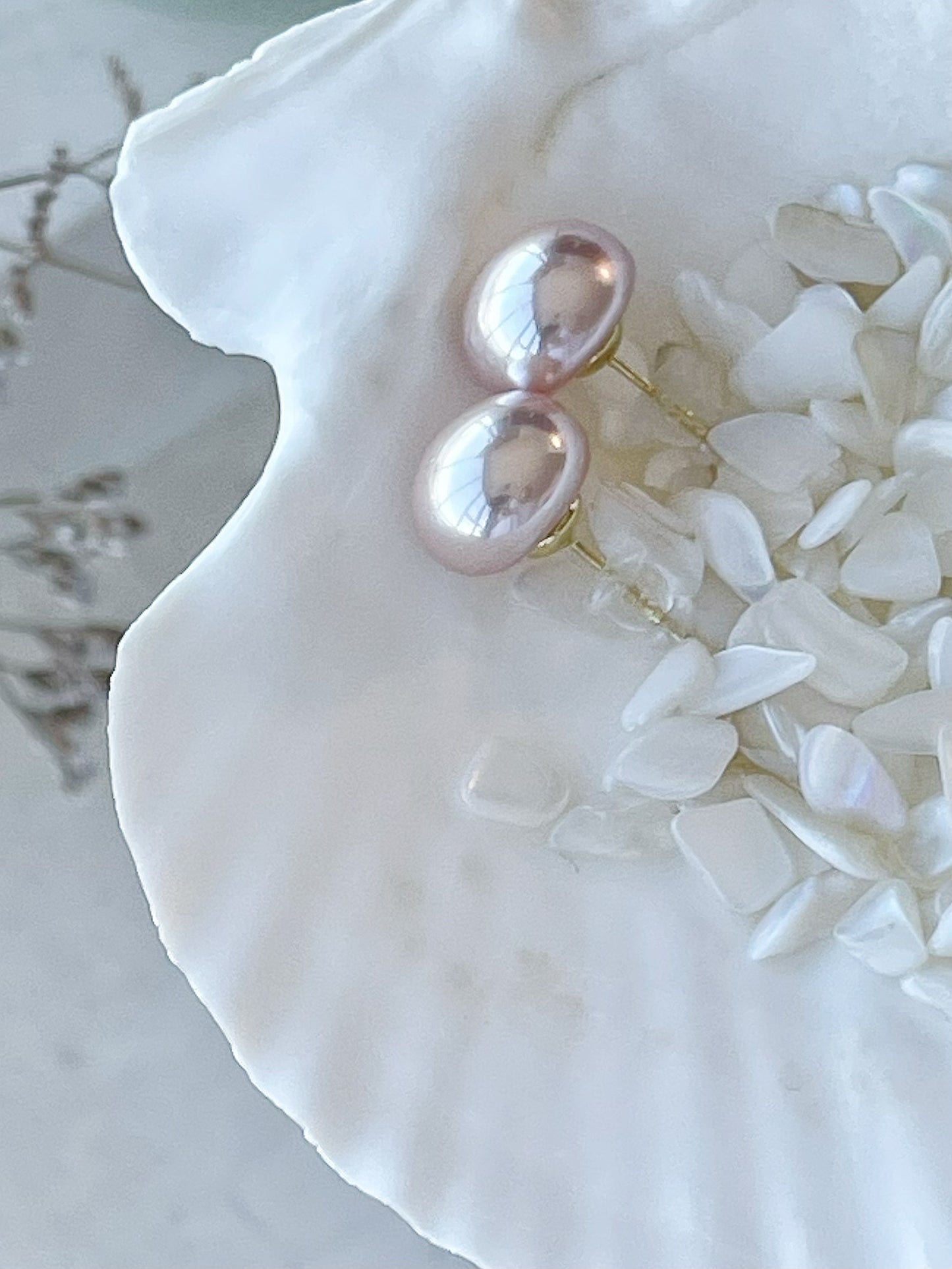 Merlut Pink Pearl Stud Earrings