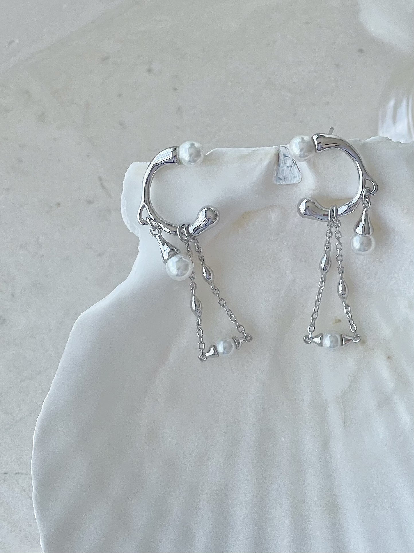 Nephthys Silver Libra Freshwater Earrings