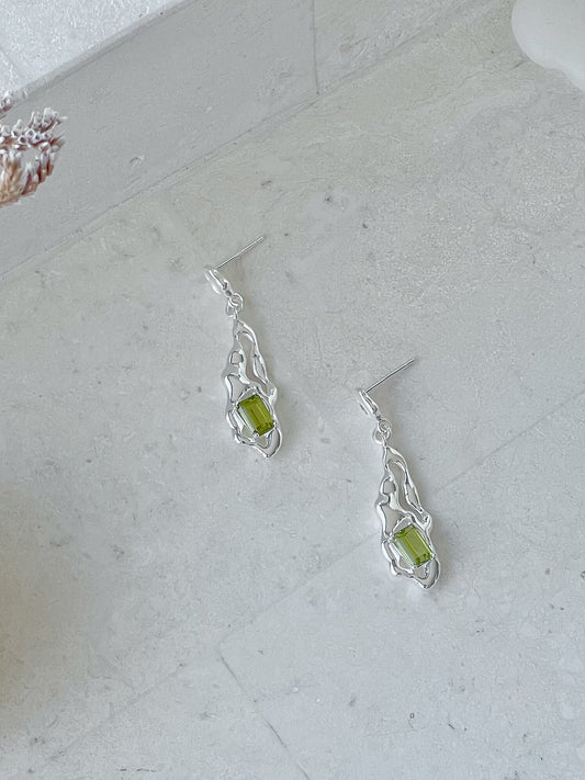 Anuket Silver Peridot Earrings