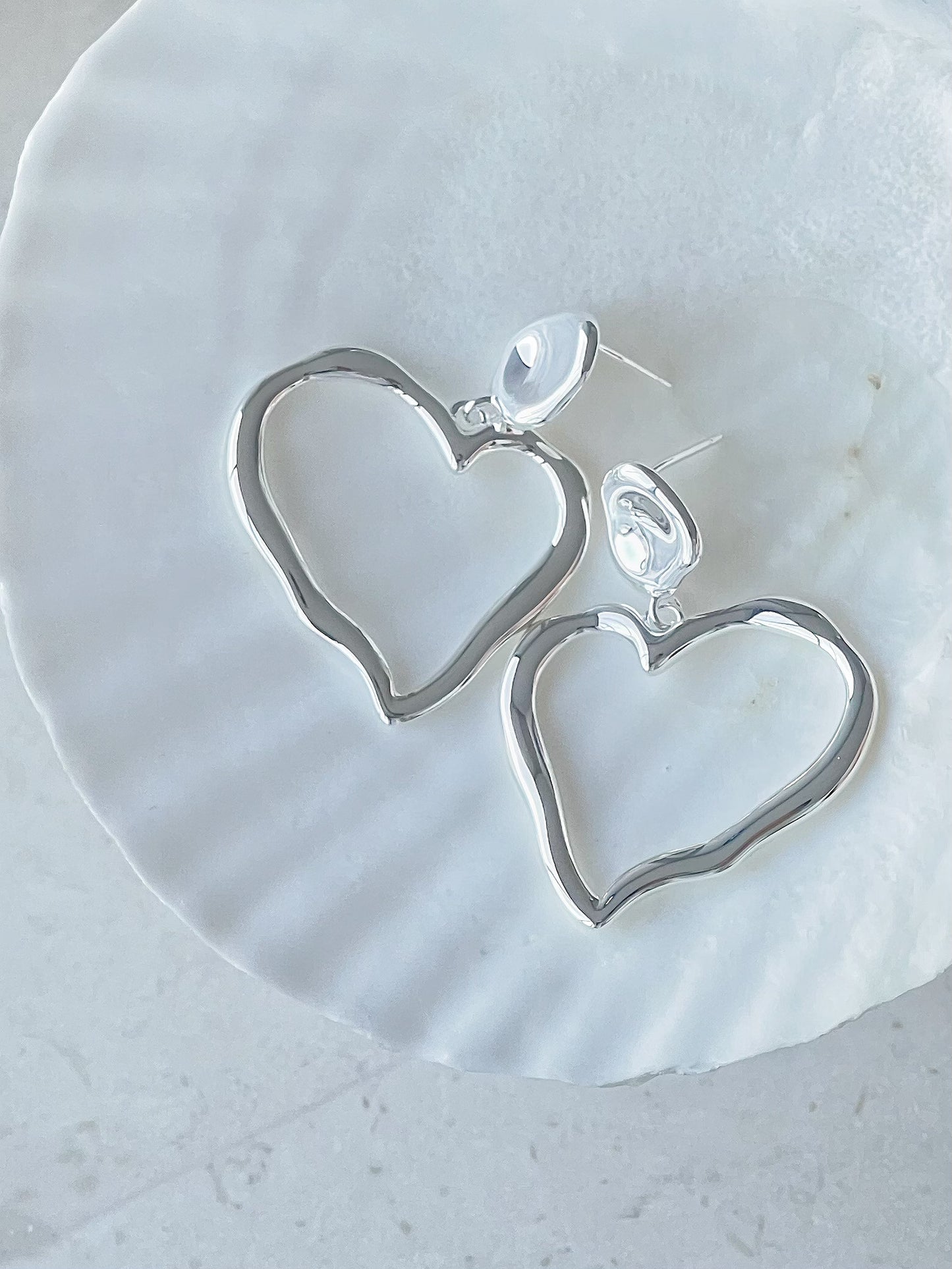 Erythrae Heart Earrings