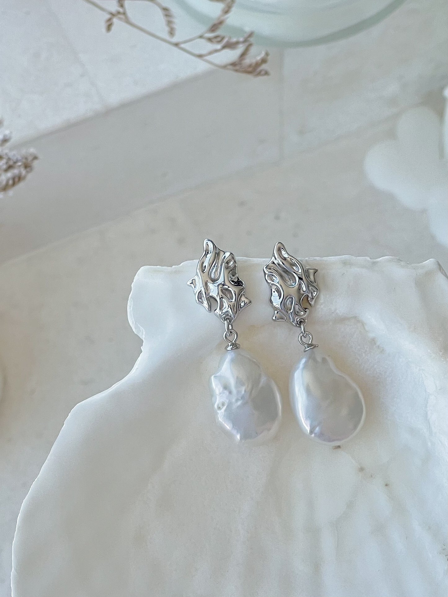 Elara Moon Shadow Baroque Pearl Earrings