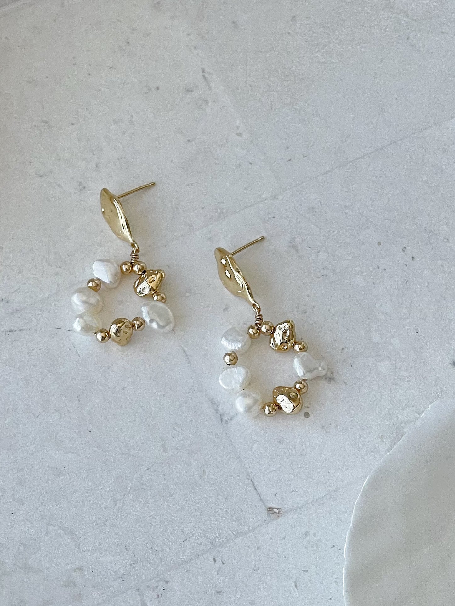 Gwendolyn Freshwater Pearl Earrings