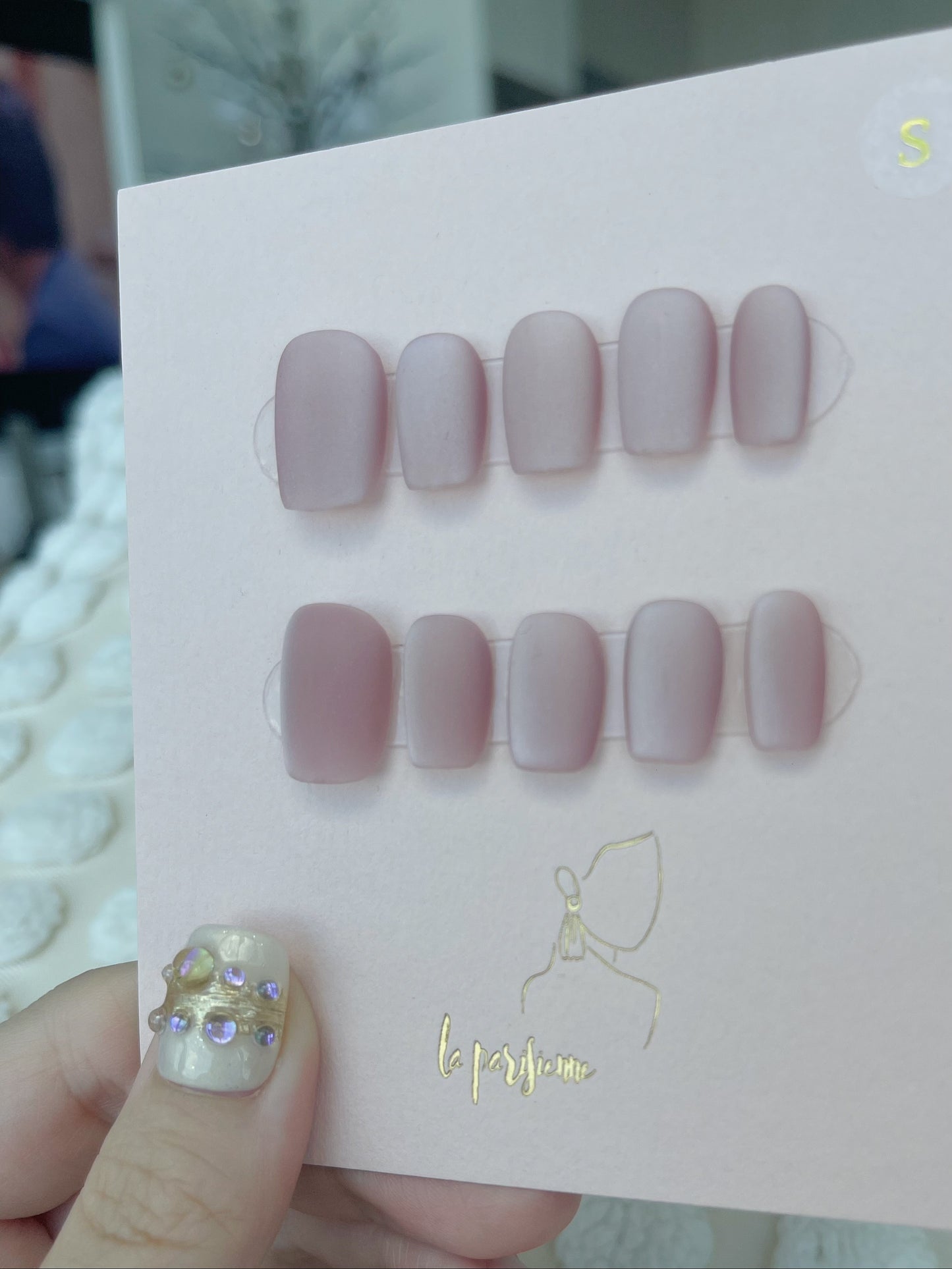 Dreamy Reverie Press On Nails