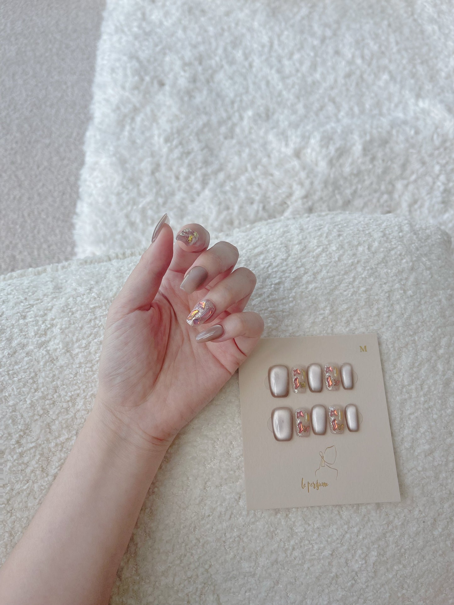 Cat Eye Latte Press On Nails